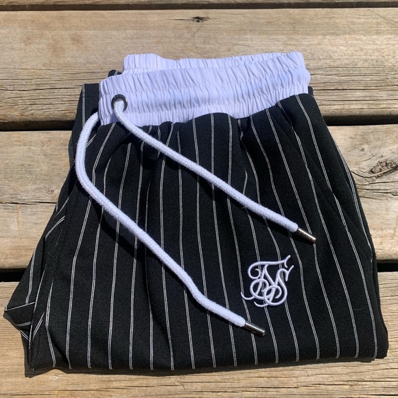 SikSilk Men’s Pinstripe Shorts Size M Black White Elastic Waist - Picture 5 of 5